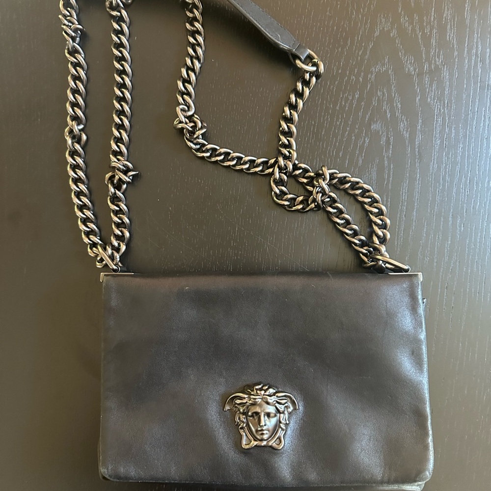 💯 AUTHENTIC VERSACE PALAZZO cross body bag 😍 !! AUTHENTICITY GUARANTEED
